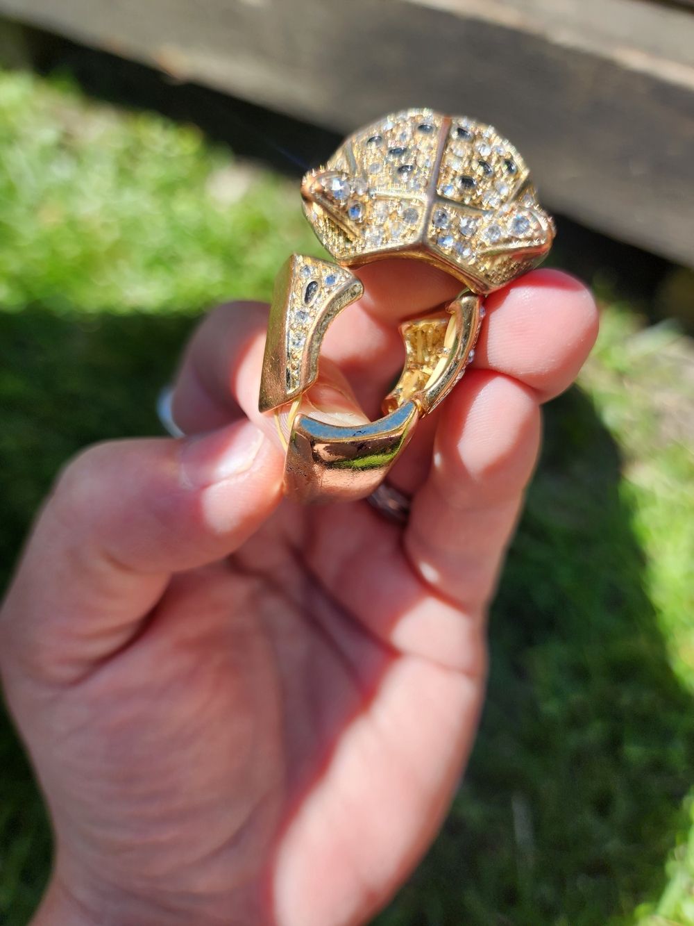 Gold Crystal Panther Head Ring, Fits SizeS 7 & Up. Easily Stretches! - Picture 4 of 7